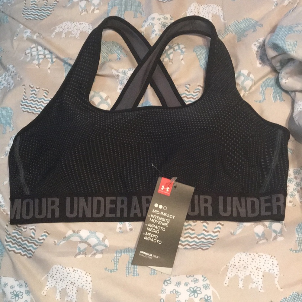 Black under armour bra